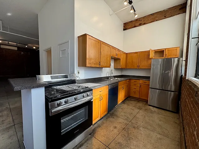 688 S. Santa Fe Ave — Photo 34
