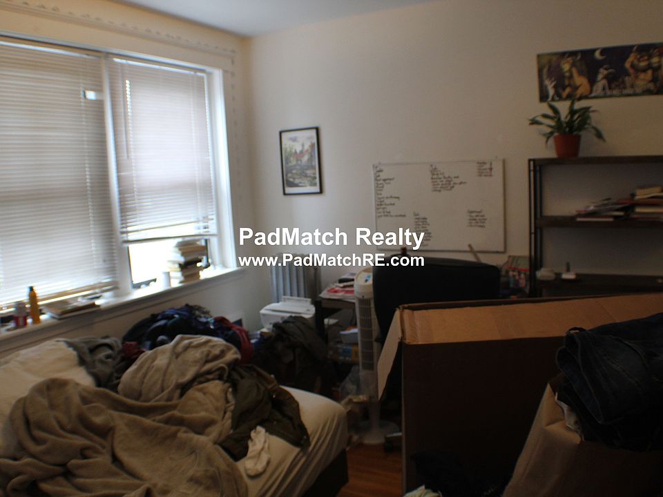 1st image of 23 Egremont Rd APT 1
