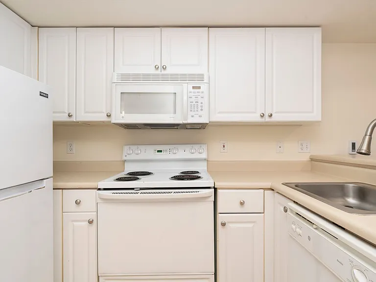 Pickering Place Apartments — Photo 5