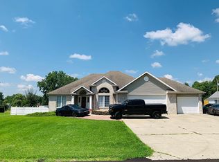 11845 N Hansel & Gretel Ln, Cromwell, IN 46732
