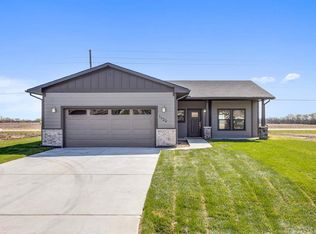 1120 N Washington St, Belle Plaine, KS 67013
