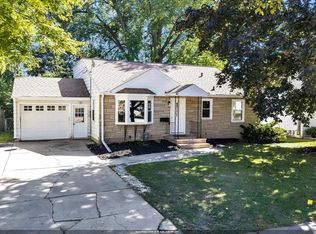 1017 Raymond St, Green Bay, WI 54304