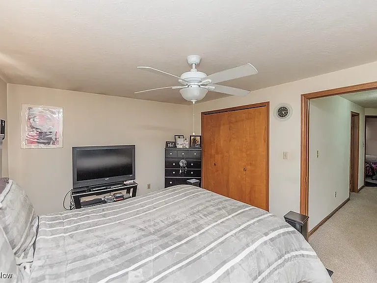 19021 Abby Ave — Photo 38