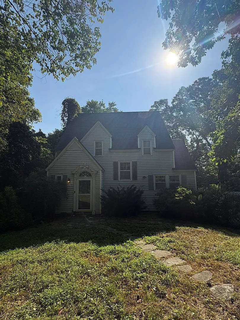 3 Bedroom 1.5 Bath House on Lookout Mountain — Photo 2