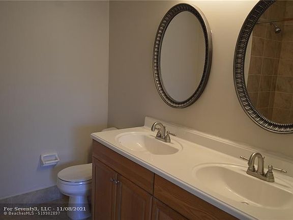 5th image of 7609 Tamarac Island Cir #7609