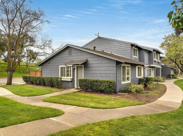 1243 Spring Valley Cmn, Livermore, CA 94551