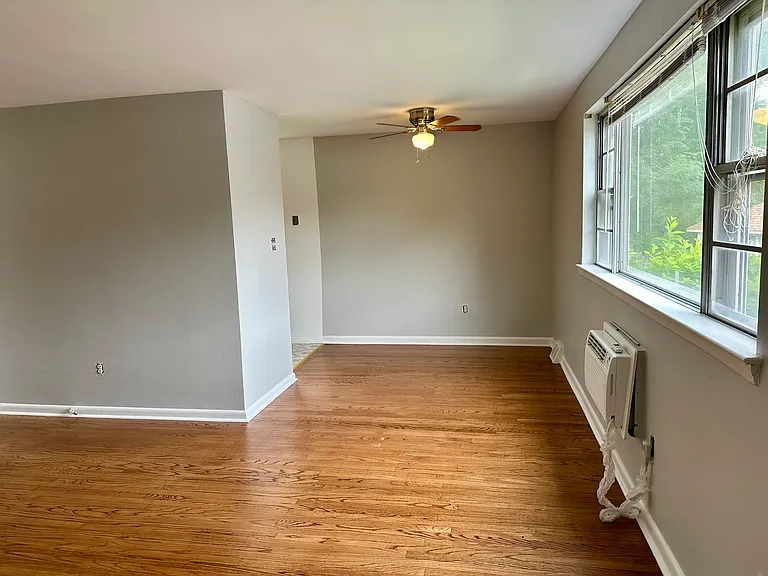 320 S Swarthmore Ave #B2 — Photo 5