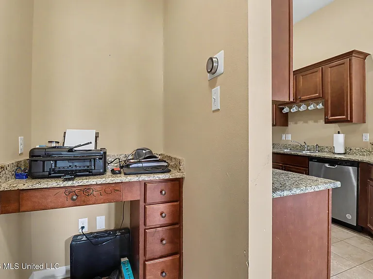 15181 Oberlin Ave — Photo 14