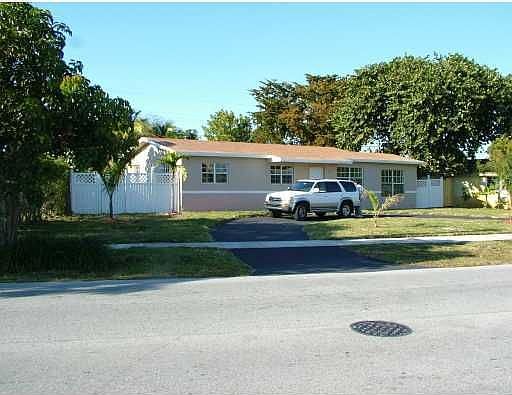 1st image of 3301 NW 43rd Ave