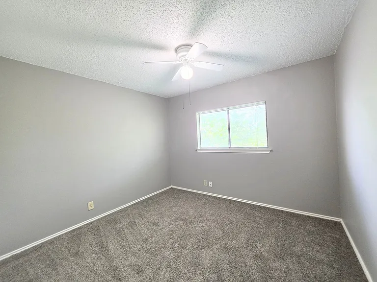 8562 Serene Ridge Dr — Photo 12