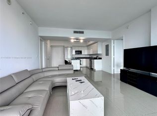 92 SW 3rd St APT 4111, Miami, FL 33130