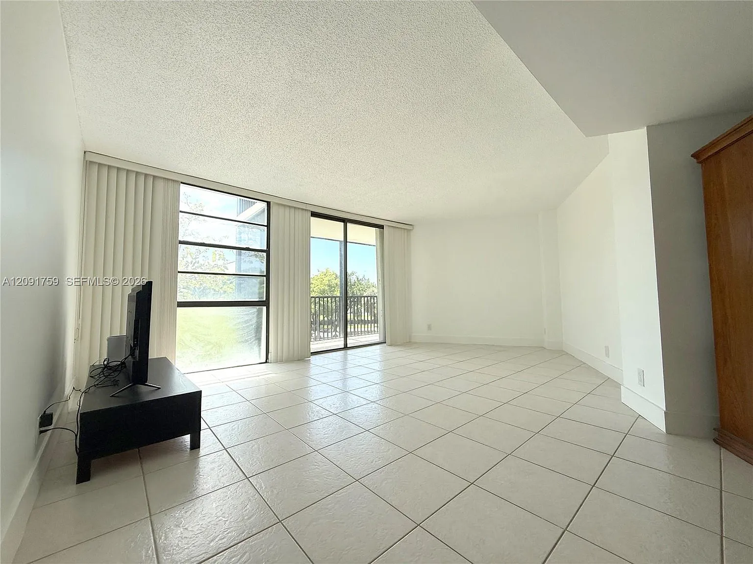 Ensenada Condo Bldg E-Ii — Photo 2