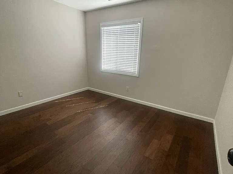 1866 Orange Grove Dr — Photo 6