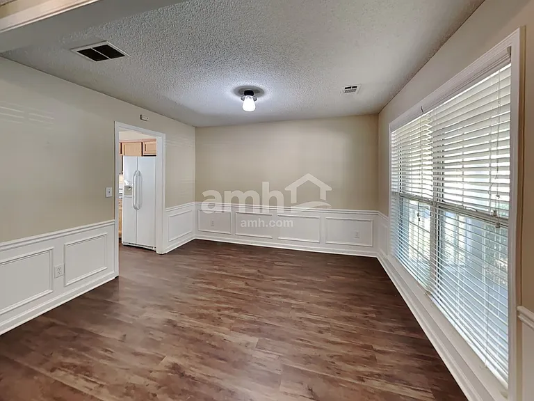 3450 Ridgefair Dr — Photo 5