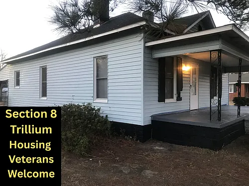 1111 N George St Photo 1