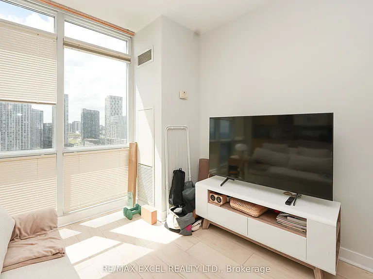 11 Brunel Ct #2316 — Photo 10