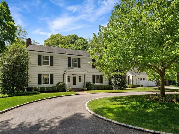 1670 Moores Hill Road, Laurel Hollow, NY 11791