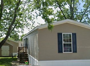 1857 Bloomfield Dr #67, Monroe, MI 48161