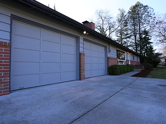 5th image of 1606 W Mellen St