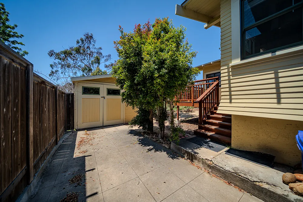 3 bed, 1400 sqft, $6,400 — Photo 2