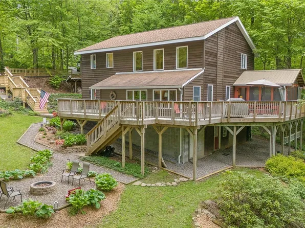 1388 Sky High Rd, Tully, NY 13159