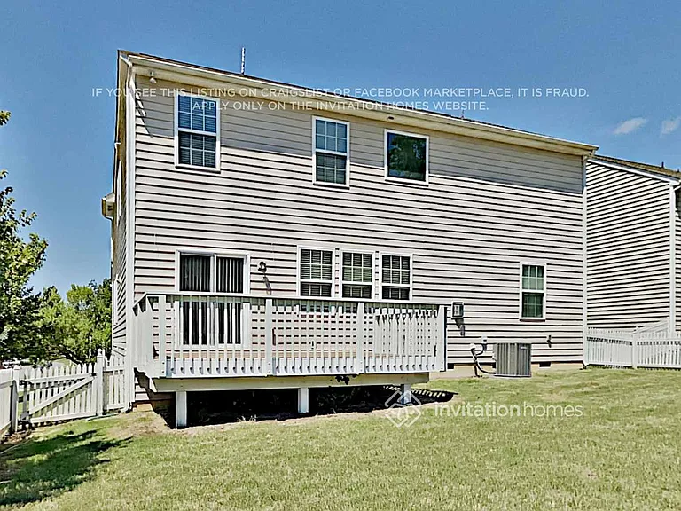 1813 Deer Meadows Dr — Photo 18