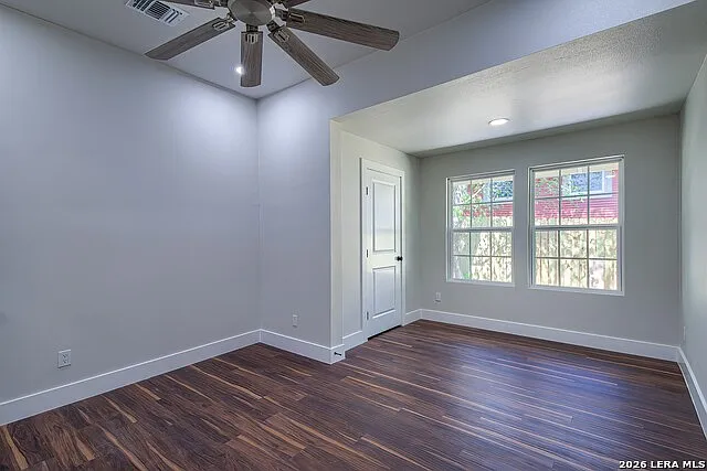 823 W French Pl — Photo 14