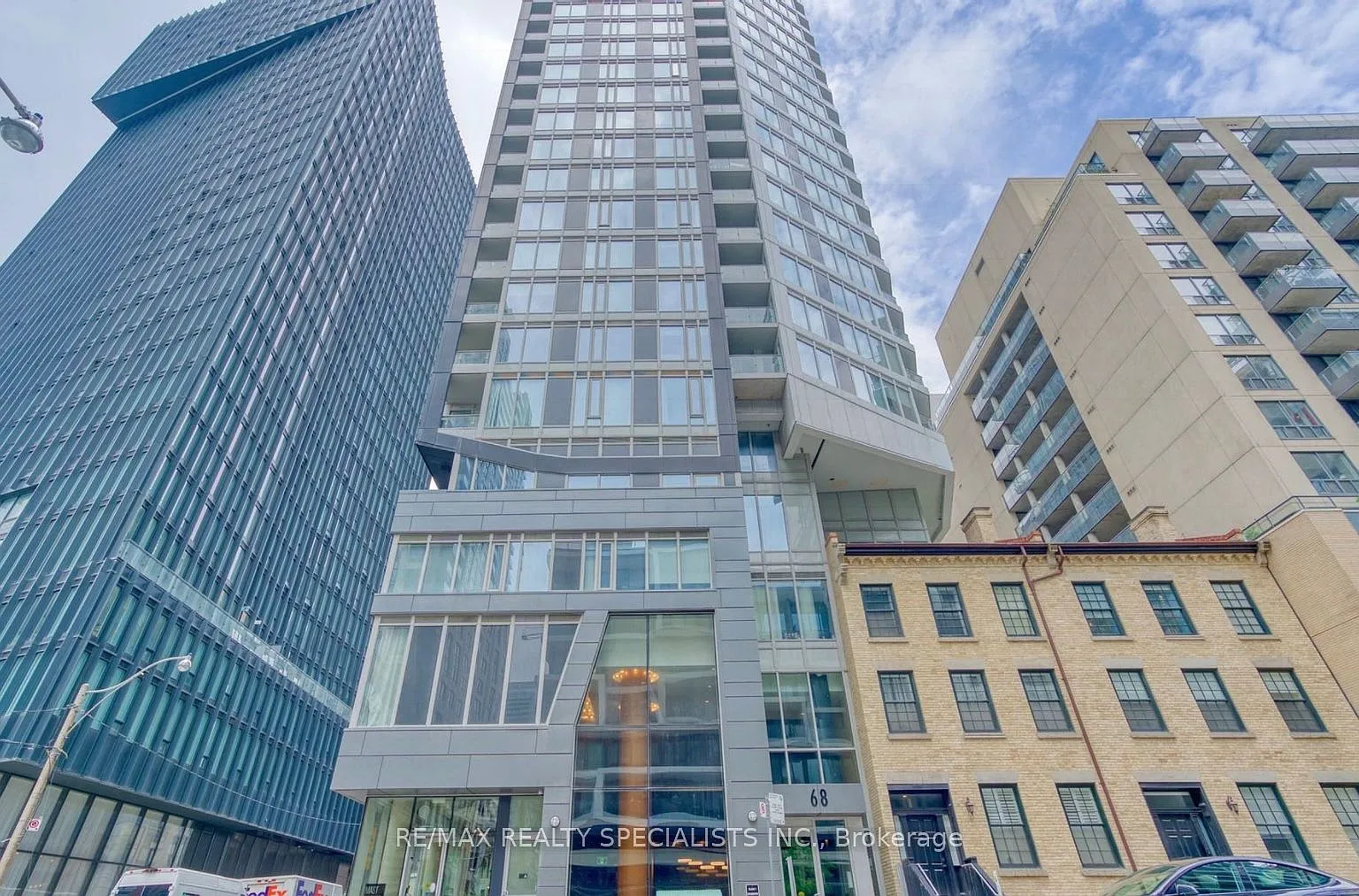 2 bed, $3,100 — Photo 1