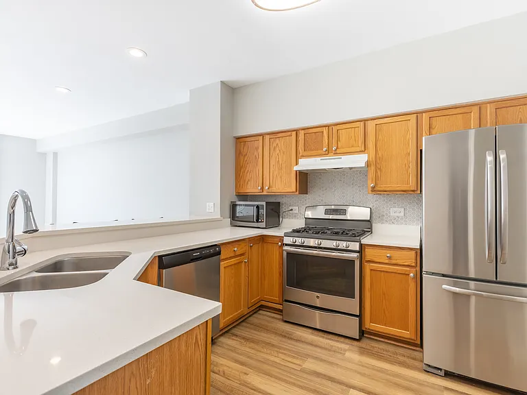 2529 Bordeaux Ln — Photo 3