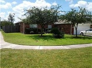 216 Armand Bay Dr, Dickinson, TX 77539