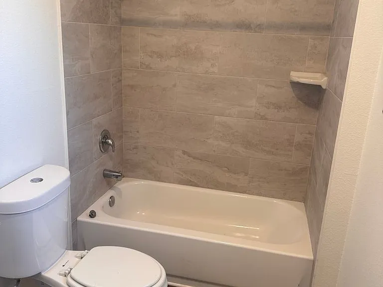 1326 S Santa Fe St — Photo 31