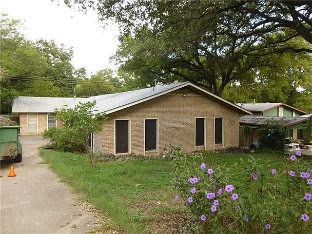 1st image of 3402 S Oak Dr #A
