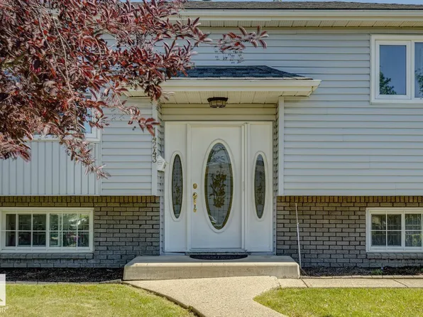 14243 24th St NW, Edmonton, AB T5Y 1G2