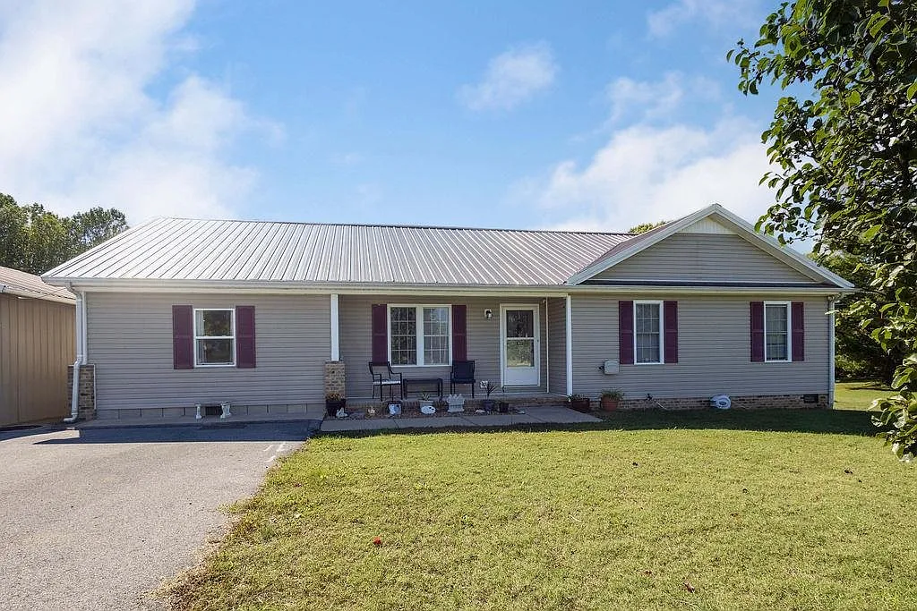 567 Clarence O Dell Rd photo 1