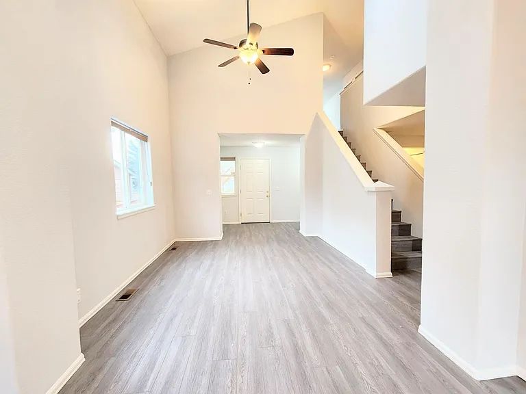 10459 Hollyhock Ct — Photo 3
