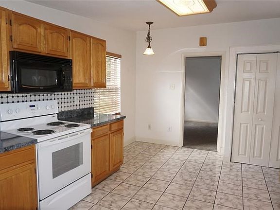 2nd image of 9414 N Valle Dr