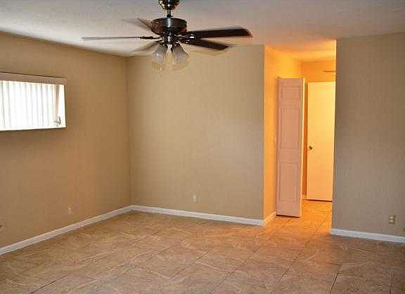 4th image of 2511 NW 83rd Way