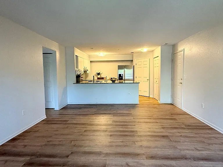 1553 Long Meadow Trl — Photo 4