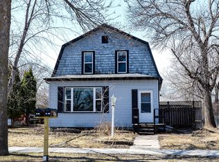 1006 27th St N, Fargo, ND 58102