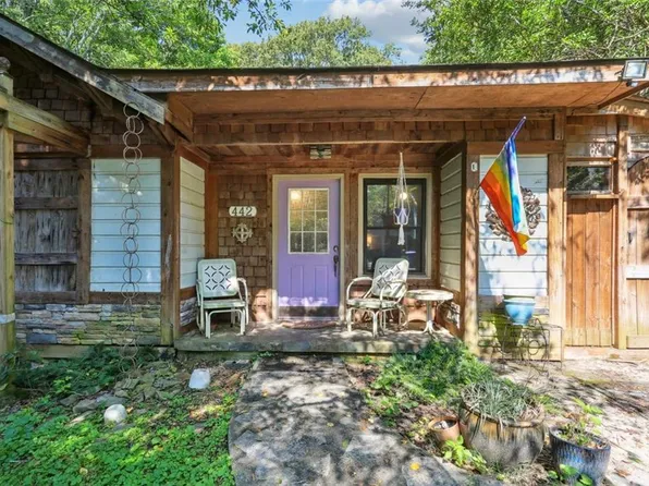 442 Magnolia Dr, Pine Lake, GA 30072