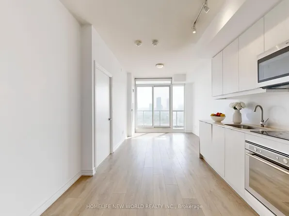 32 Forest Manor Rd, Toronto, ON