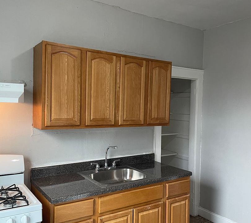 1st image of 38-40 Chester Ave APT 8