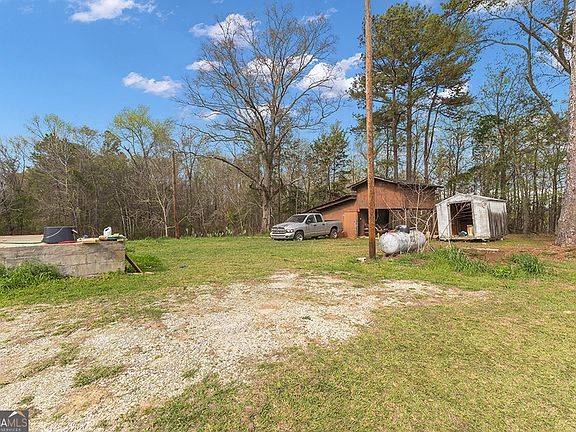 5th image of 1485 E Houze Rd