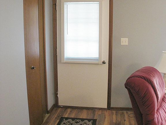 3rd image of 19 Old Mill Dr Unit 24