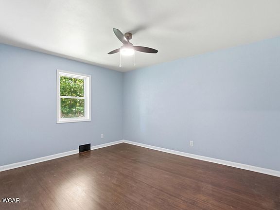 4th image of 2020 Shorewood Ln