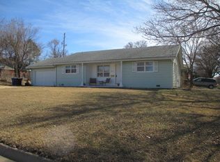 213 W Sunflower Ave, Augusta, KS 67010