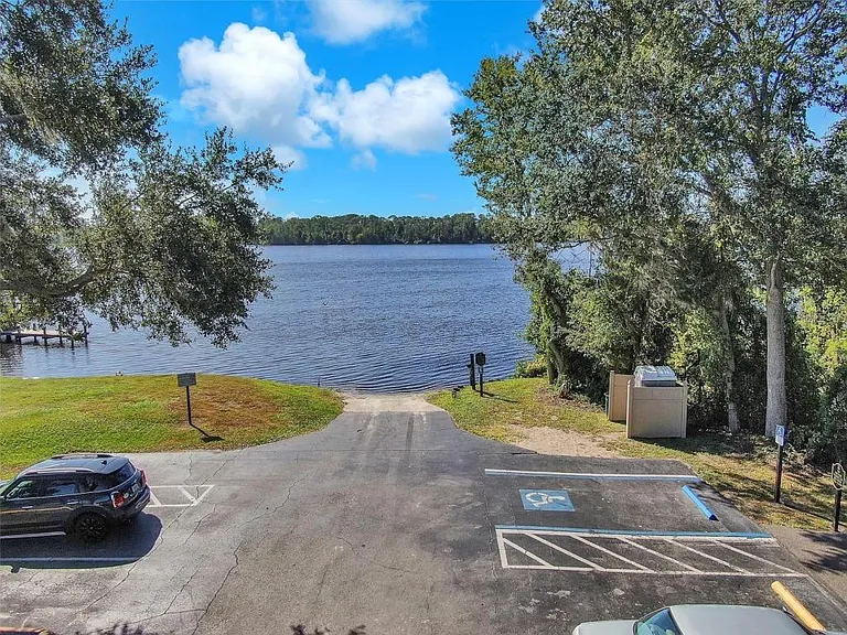1702 Horseshoe Dr — Photo 46