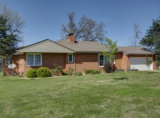 500 Valley View Dr, Mount Vernon, MO 65712