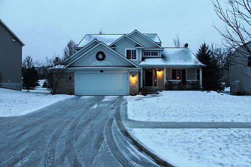 1st image of 2705 Arbor Chase Dr NE
