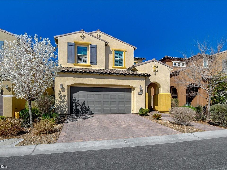 1st image of 63 Berneri Dr